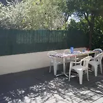 Lara 6 - Grand T2 Terrasse Loggia - Wc Indep - Parking - Quartier Calme Entre Centre-port Et Ile Des Loisirs Richelieu