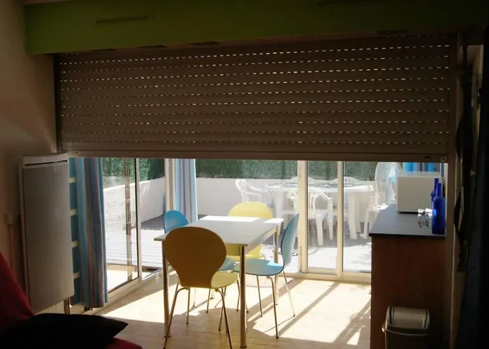 Appartement Les Locations De Lara Vi - T3 31m² Rez-de-jardin Terrasse 32m² Loggia Pkg Agde