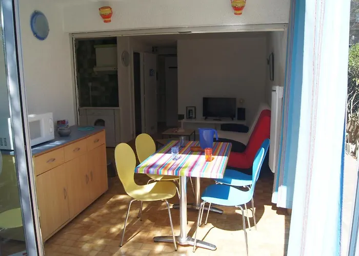 Appartement Les Locations De Lara Vi - T3 31m² Rez-de-jardin Terrasse 32m² Loggia Pkg *