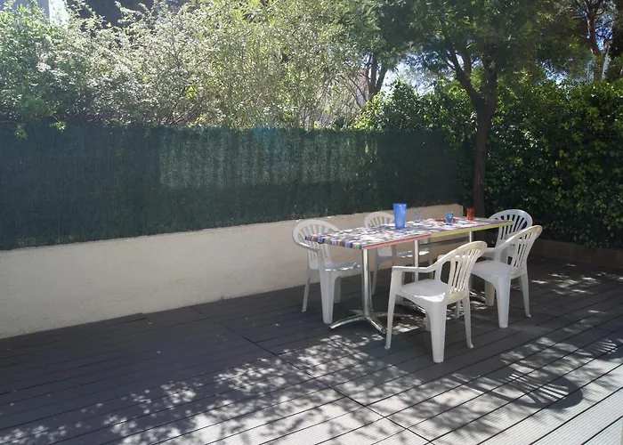 Lara 6 - Grand T2 Terrasse Loggia - Wc Indep - Parking - Quartier Calme Entre Centre-port Et Ile Des Loisirs Richelieu