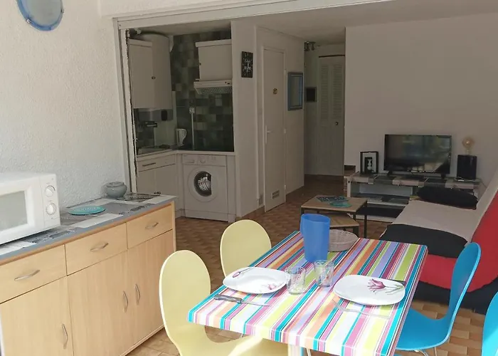 アパート Lara 6 - Grand T2 Terrasse Loggia - Wc Indep - Parking - Quartier Calme Entre Centre-port Et Ile Des Loisirs Richelieu